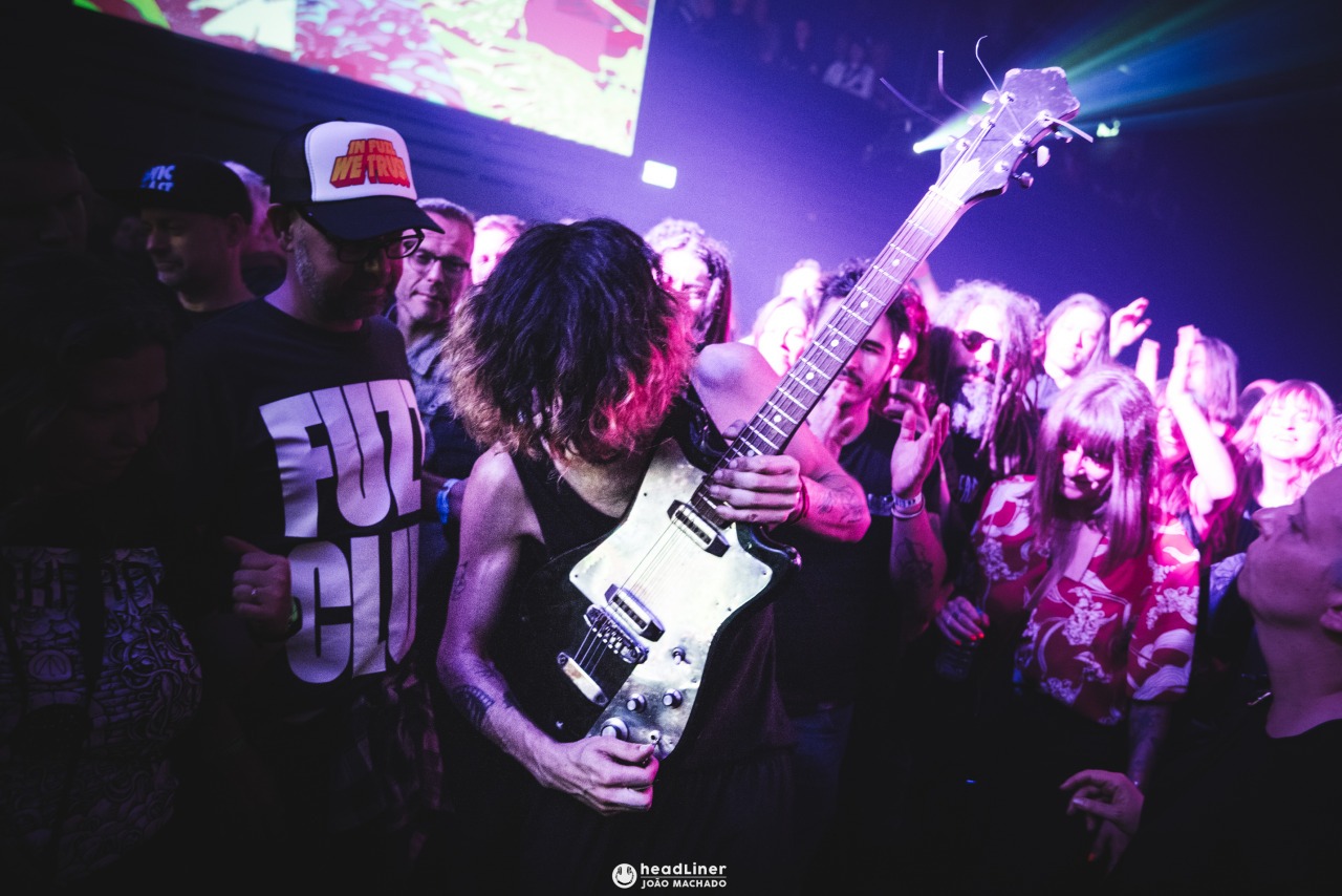 Ouve em primeira mão: Novo single de MAQUINA "Pressure/Pleasure" - Exclusivo headLiner